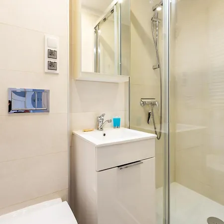 Peaceful Retreat By Bookinghost Lägenhet