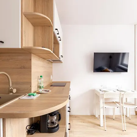 Peaceful Retreat By Bookinghost Lägenhet